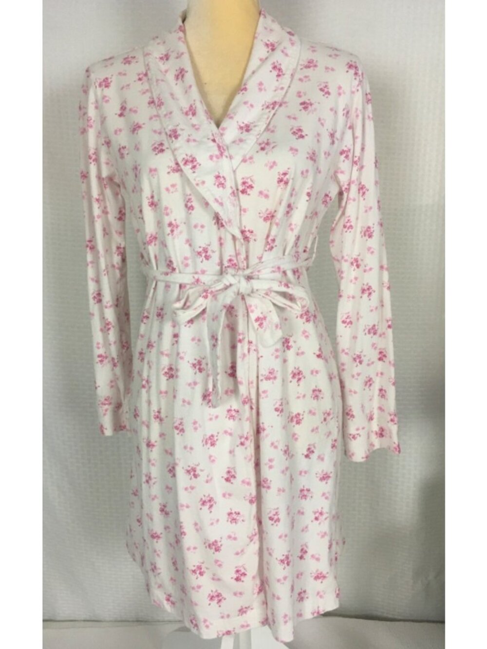 Motherhood Robe Size S White with Pink Red Flowers Knee Length Long Sleeves